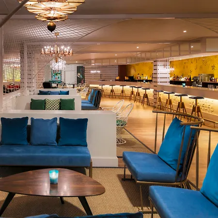 H10兰萨洛特公主酒店 4*